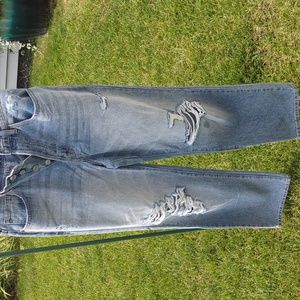 CELLO NWOT/NEVER WORN SIZE 7 BOYFRIEND BUTTON FLY JEANS
